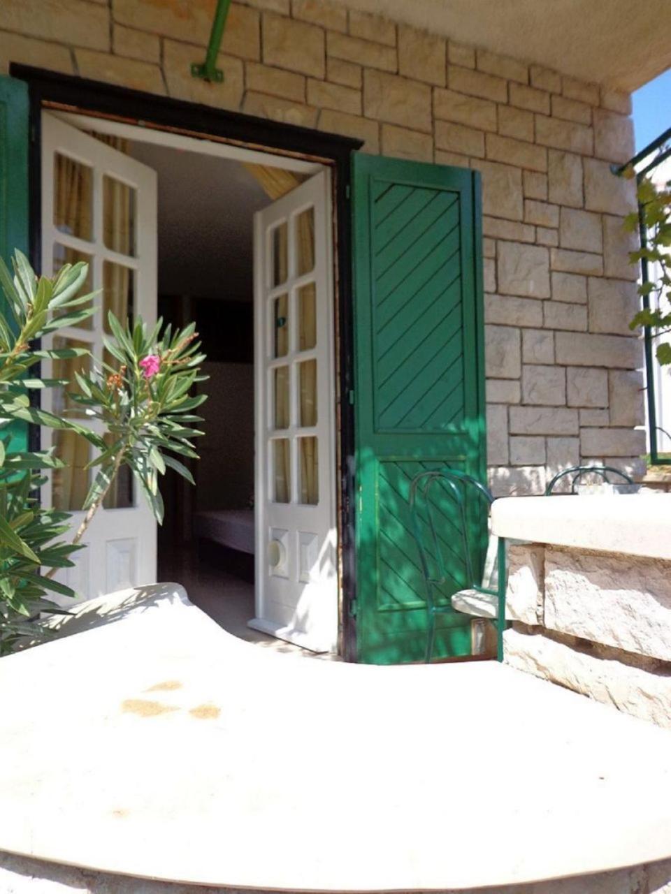 Brane Apartment *