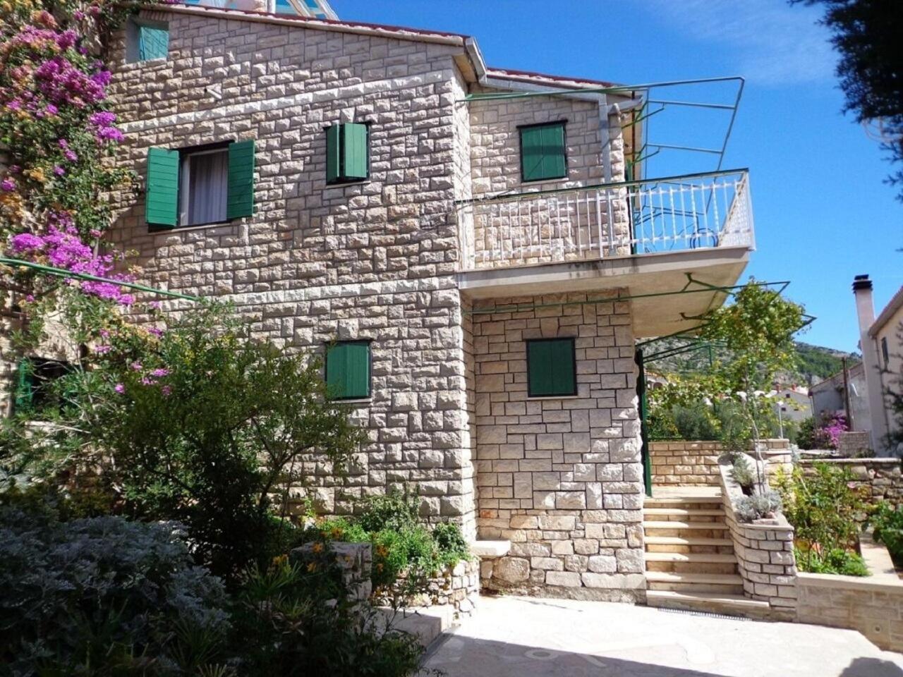 Brane Apartment *